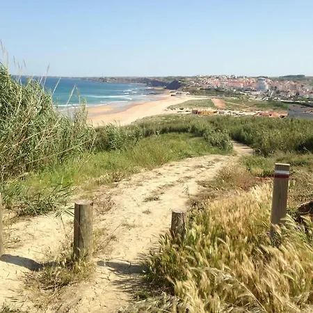 Apartment Charming Coastal 200 M From The Promenade Praia da Lourinhã